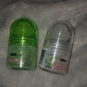 Bodytreats scented roll on glitter
